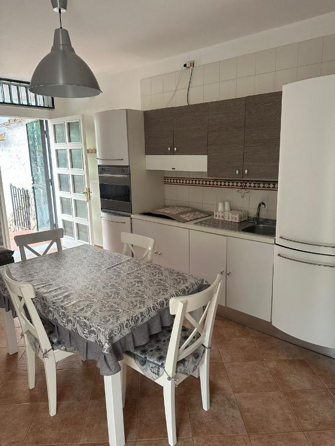 Casa Vacanza La Fontana Vietri Exteriör bild